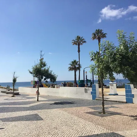 - Bord De Mer *