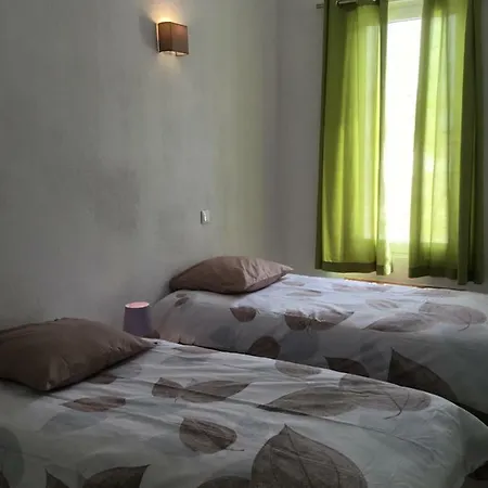 - Bord De Mer Apartment